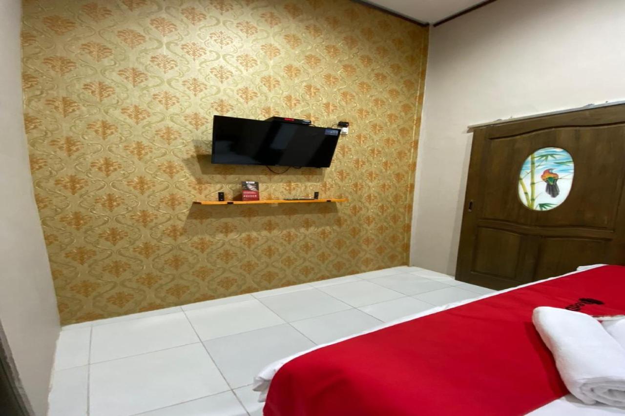 Reddoorz Near Mojokerto Train Station Hotel Exterior foto